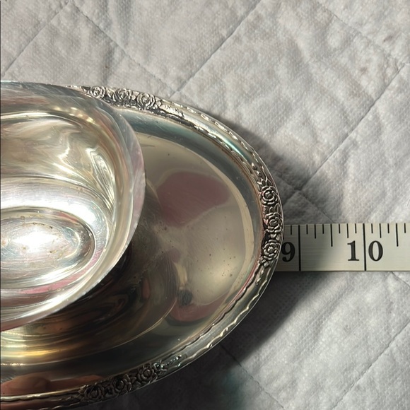 CAMILLE Elegant Silver Teacup and Saucer Set - Picture 9 of 11